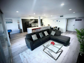 Hollywood Hills Condo, Los Angeles